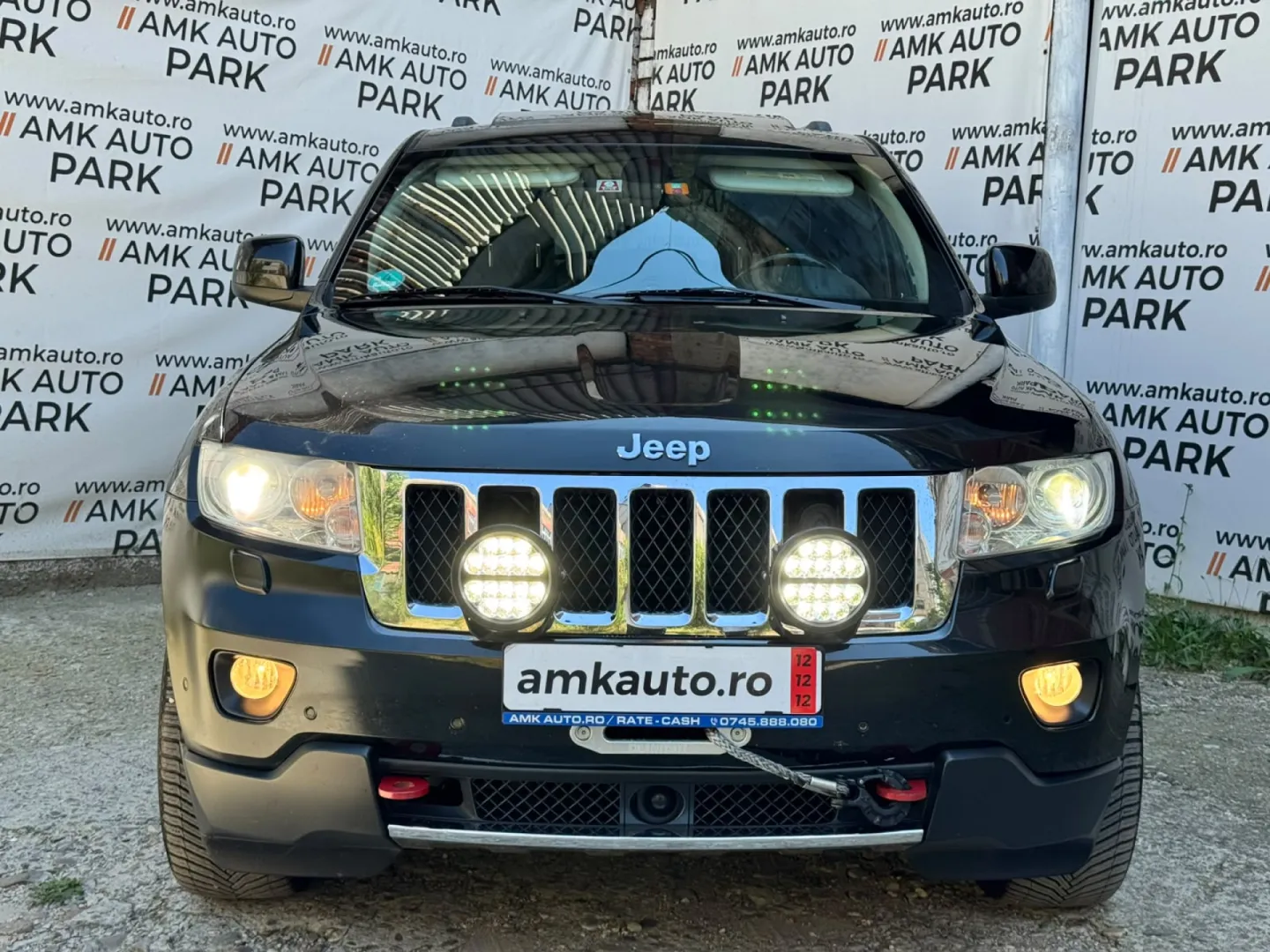 Cumpara/ Vinde online Jeep Grand Cherokee 2012 SH, la cel mai bun pret pentru tine!
