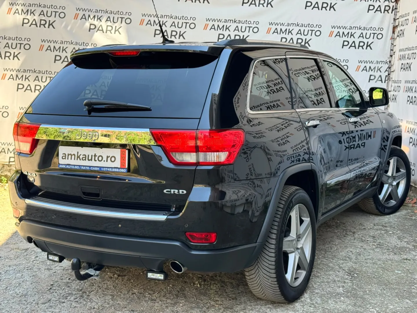 Cumpara/ Vinde online Jeep Grand Cherokee 2012 SH, la cel mai bun pret pentru tine!
