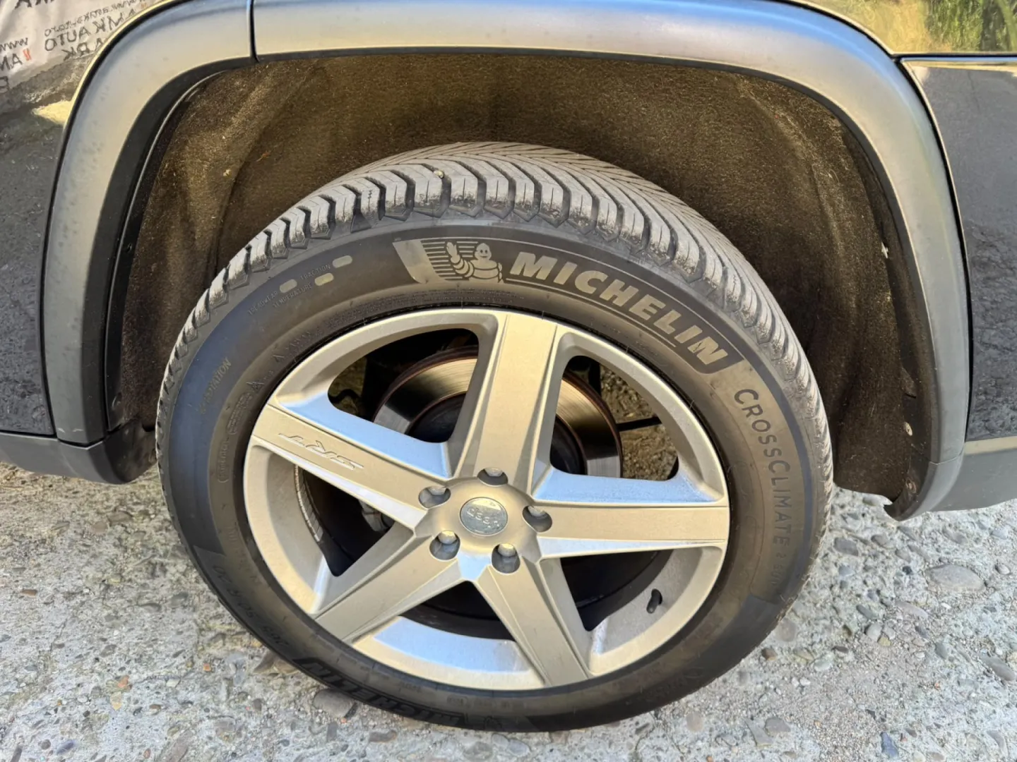 Cumpara/ Vinde online Jeep Grand Cherokee 2012 SH, la cel mai bun pret pentru tine!
