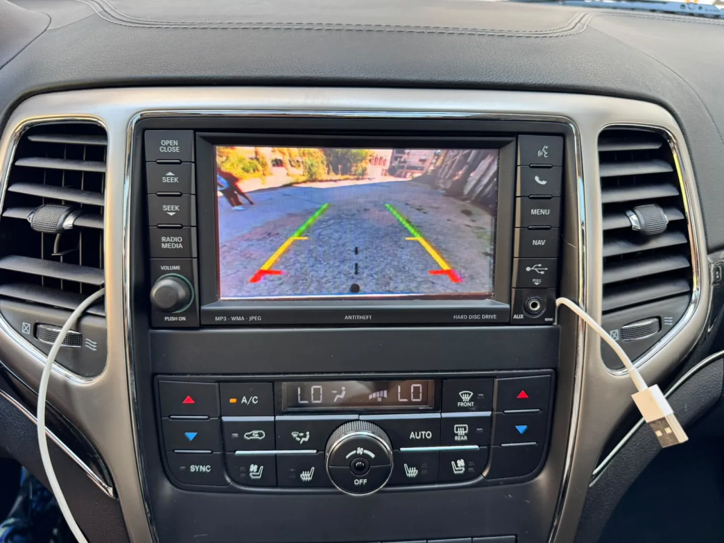 Cumpara/ Vinde online Jeep Grand Cherokee 2012 SH, la cel mai bun pret pentru tine!