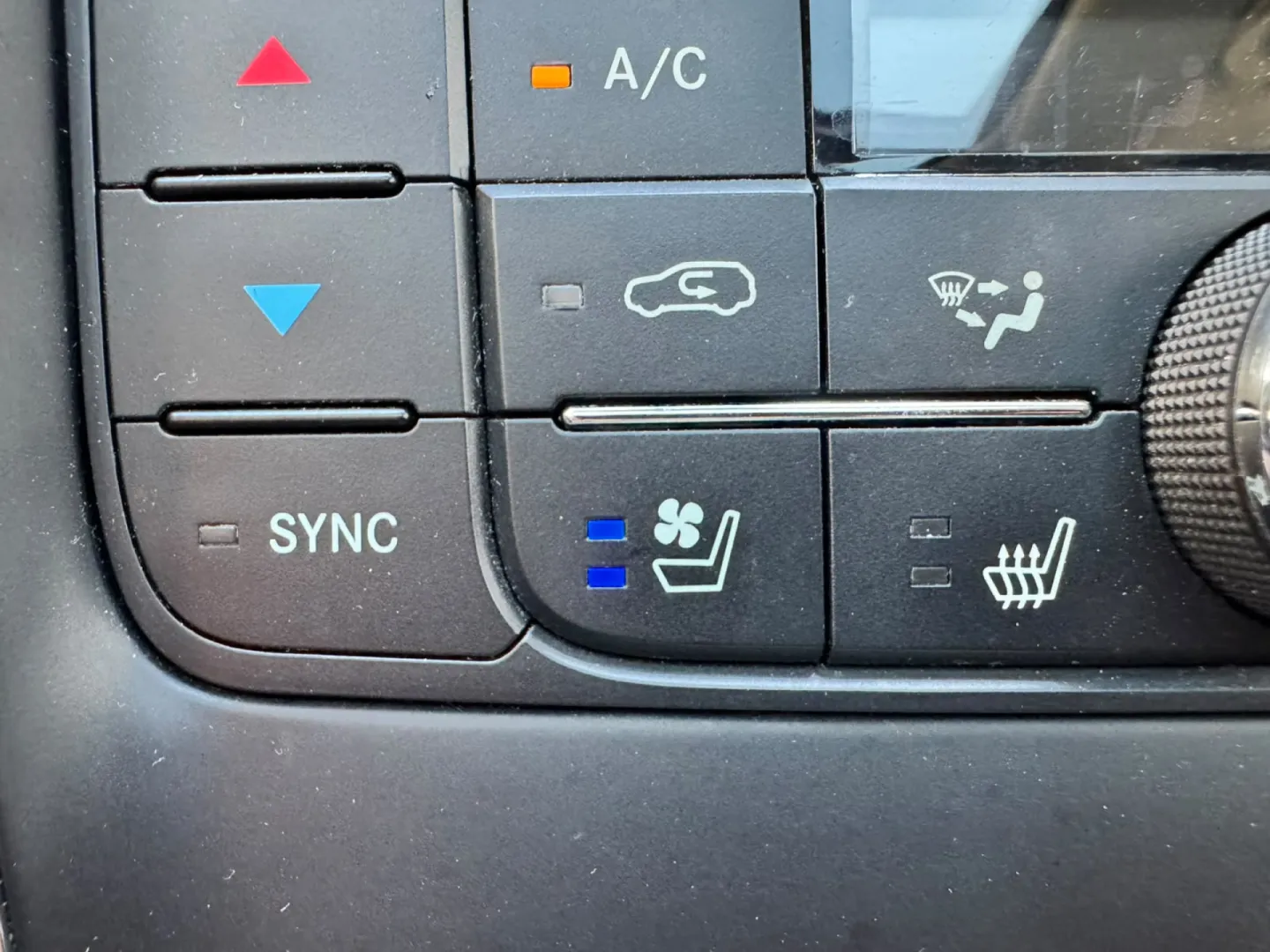 Cumpara/ Vinde online Jeep Grand Cherokee 2012 SH, la cel mai bun pret pentru tine!