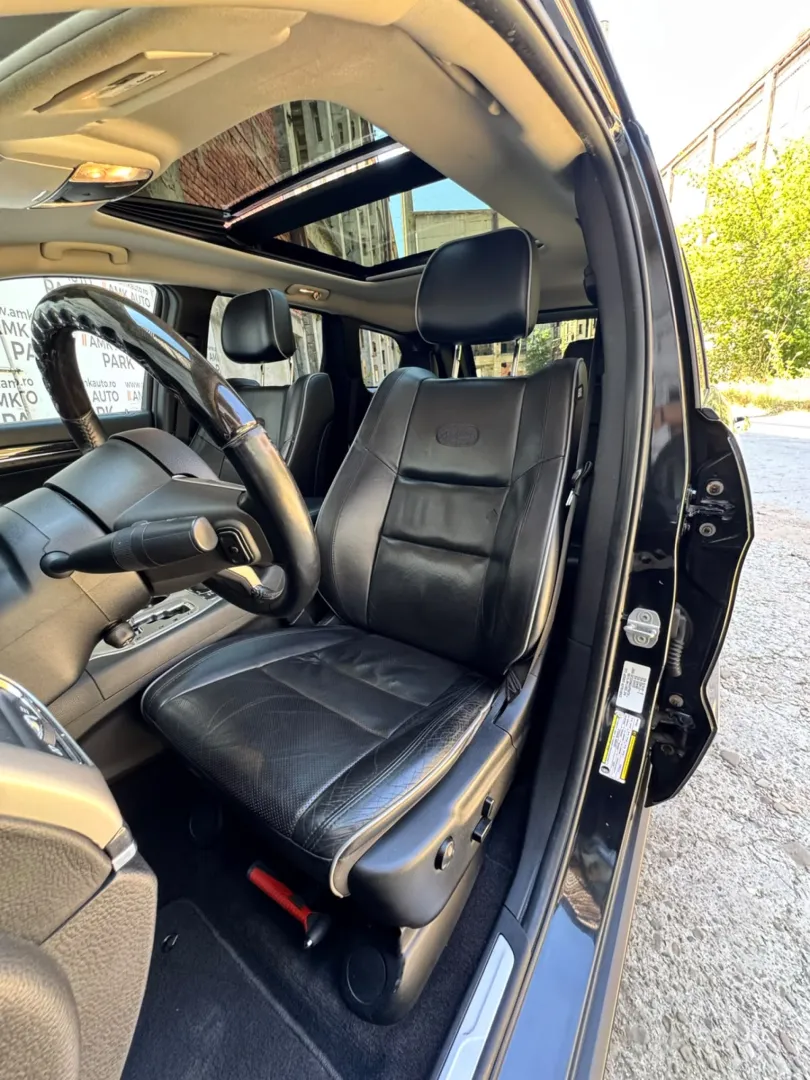 Cumpara/ Vinde online Jeep Grand Cherokee 2012 SH, la cel mai bun pret pentru tine!