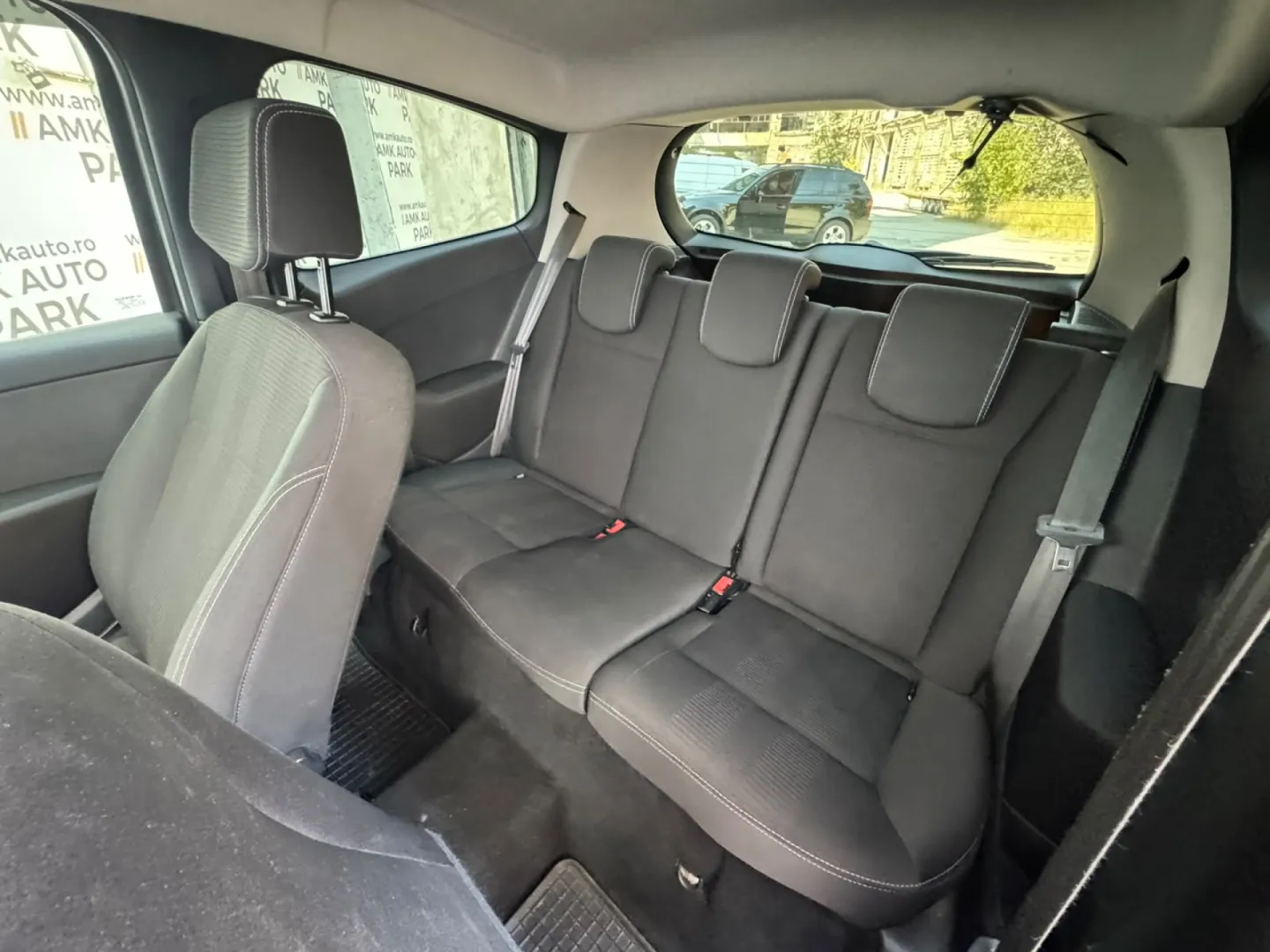 Cumpara/ Vinde online Renault  Clio 2009 SH, la cel mai bun pret pentru tine!