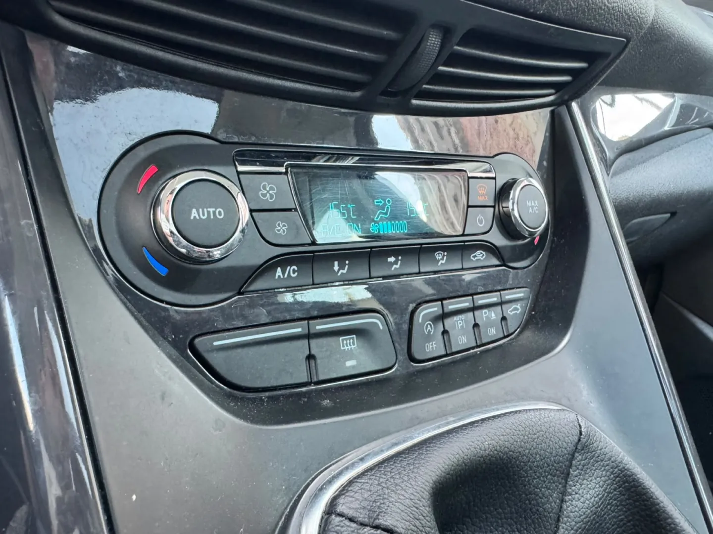 Cumpara/ Vinde online Ford Kuga 2014 SH, la cel mai bun pret pentru tine!