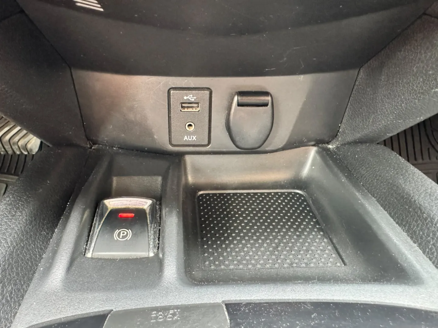 Cumpara/ Vinde online Nissan X-Trail 2015 SH, la cel mai bun pret pentru tine!
