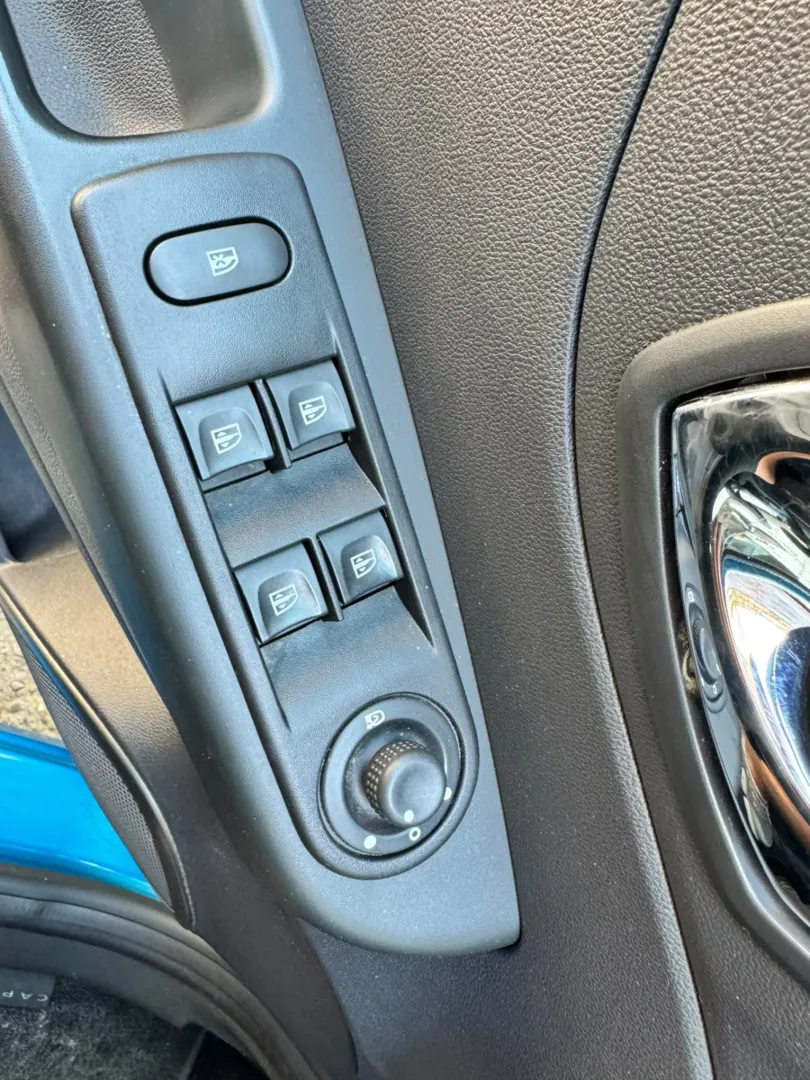 Cumpara/ Vinde online Renault  Captur 2016 SH, la cel mai bun pret pentru tine!