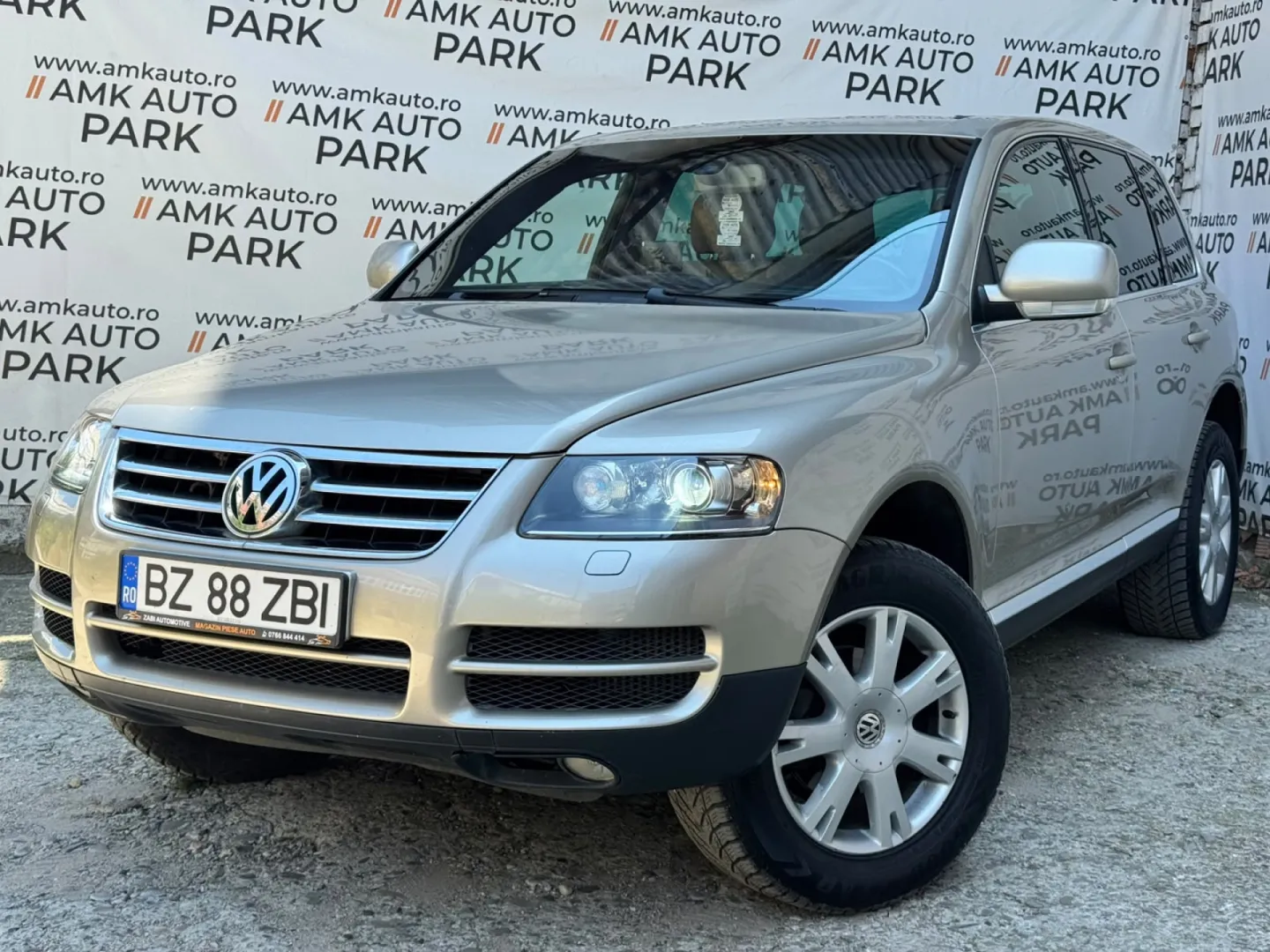 Cumpara/ Vinde online Volkswagen Touareg 2006 SH, la cel mai bun pret pentru tine!