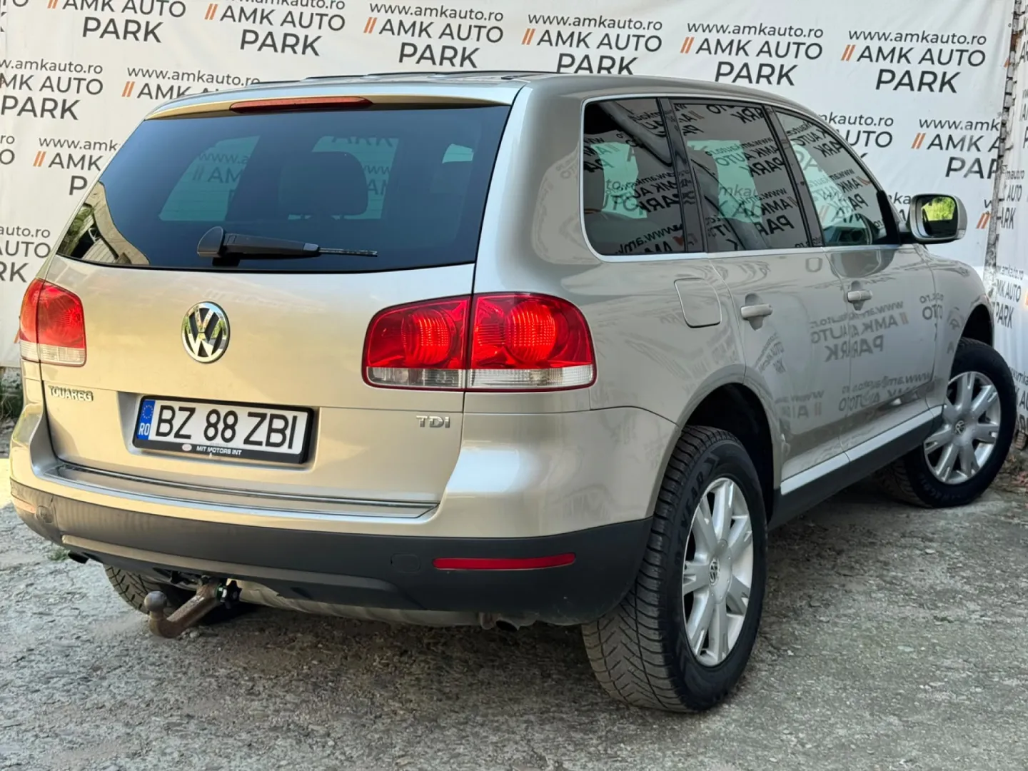 Cumpara/ Vinde online Volkswagen Touareg 2006 SH, la cel mai bun pret pentru tine!