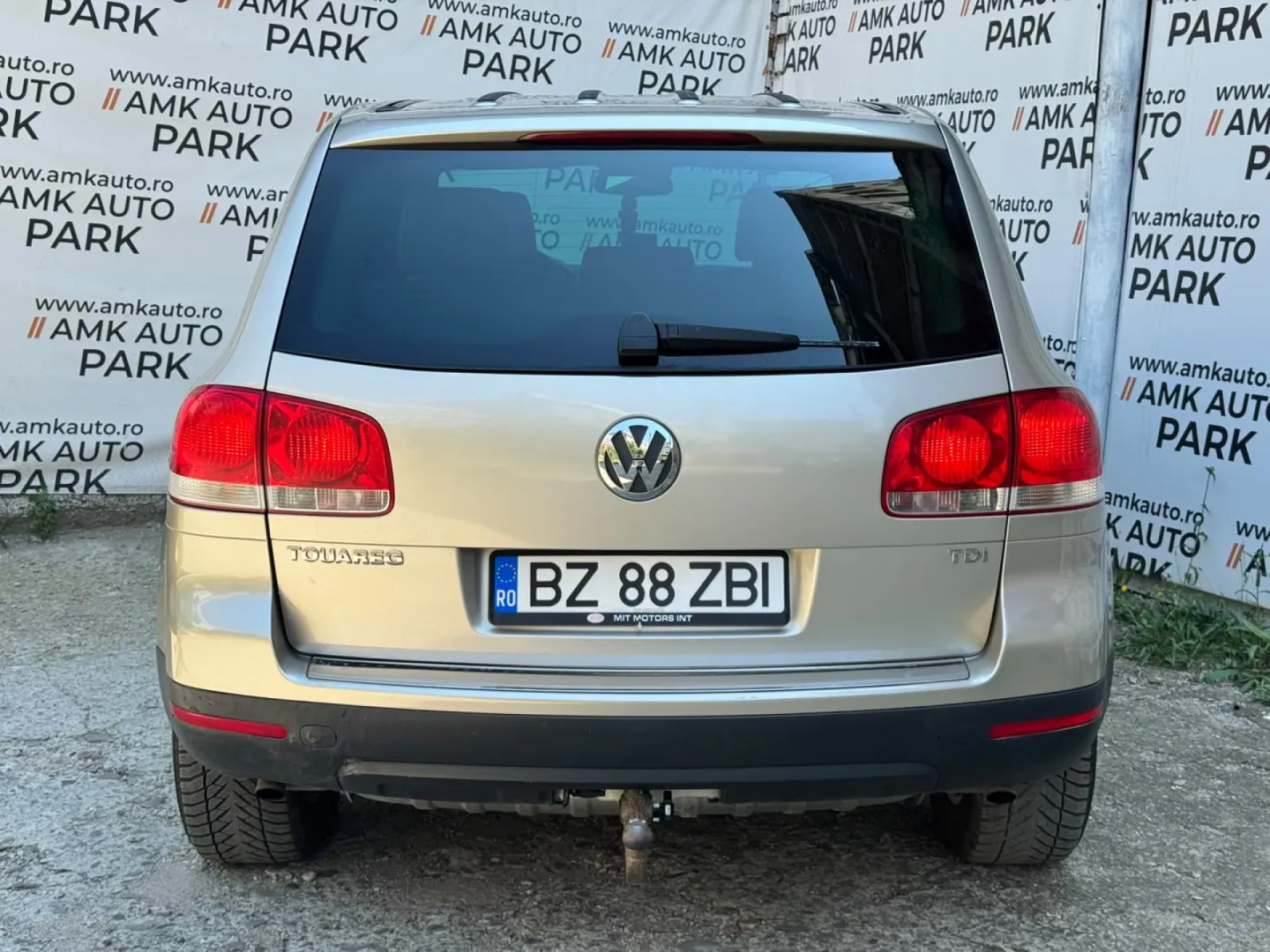 Cumpara/ Vinde online Volkswagen Touareg 2006 SH, la cel mai bun pret pentru tine!