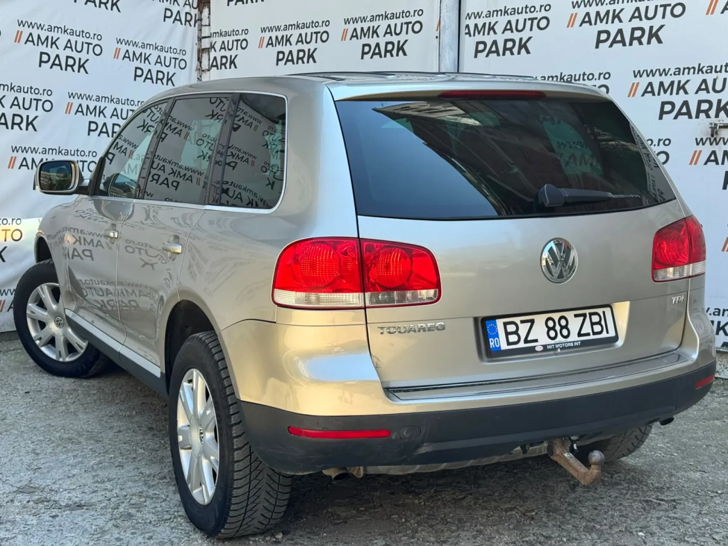 Cumpara/ Vinde online Volkswagen Touareg 2006 SH, la cel mai bun pret pentru tine!