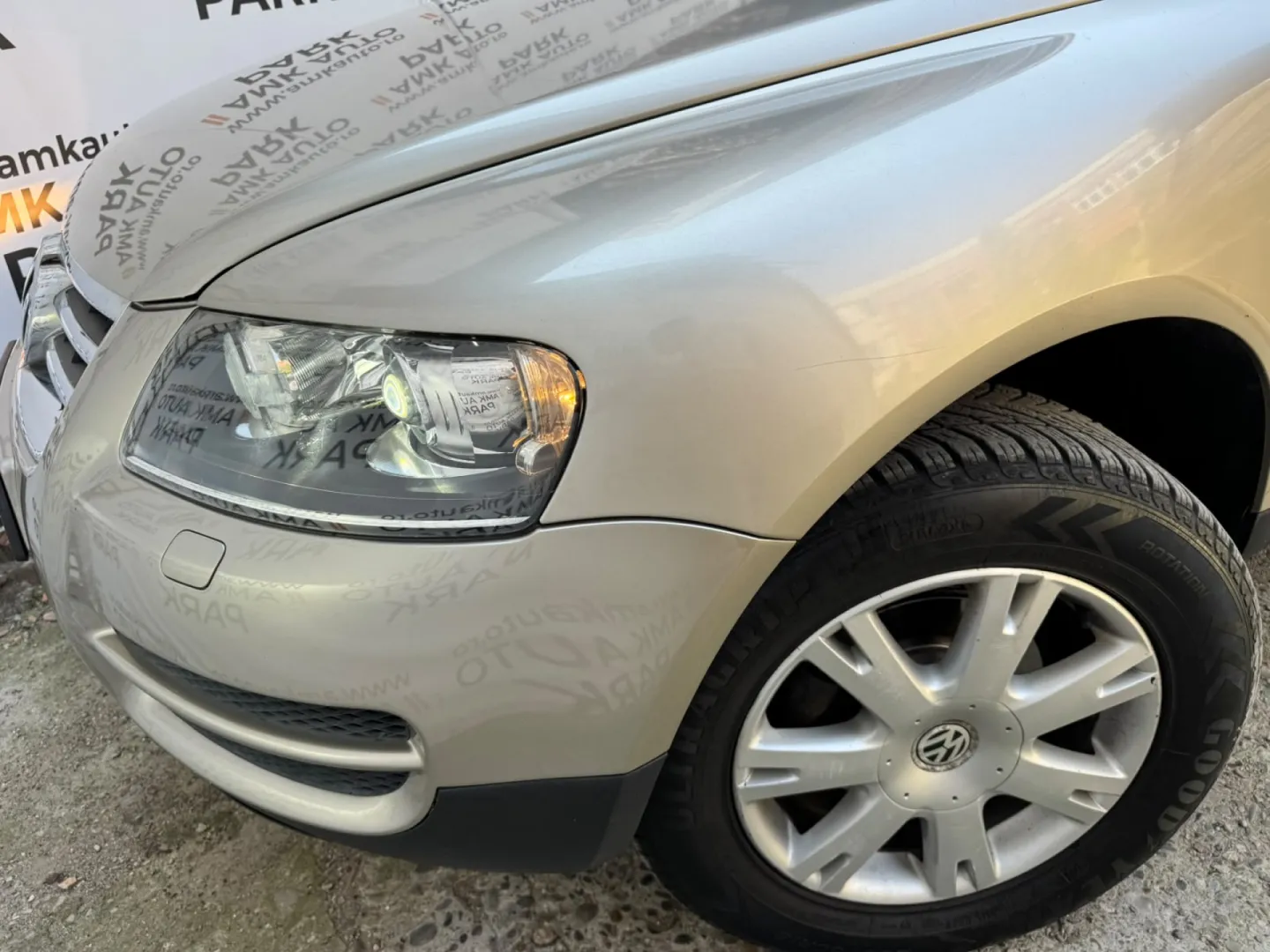 Cumpara/ Vinde online Volkswagen Touareg 2006 SH, la cel mai bun pret pentru tine!