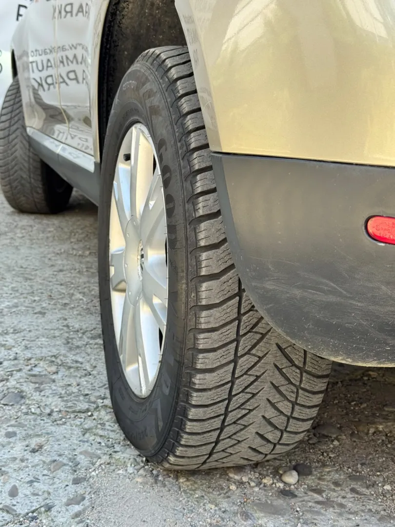 Cumpara/ Vinde online Volkswagen Touareg 2006 SH, la cel mai bun pret pentru tine!