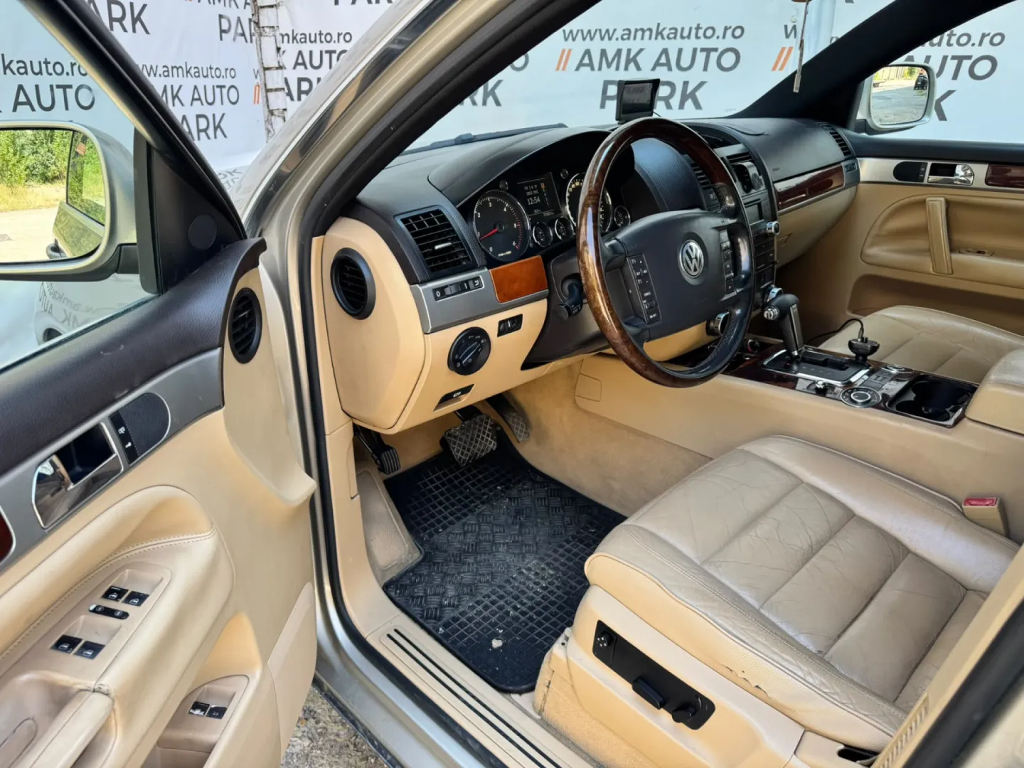 Cumpara/ Vinde online Volkswagen Touareg 2006 SH, la cel mai bun pret pentru tine!