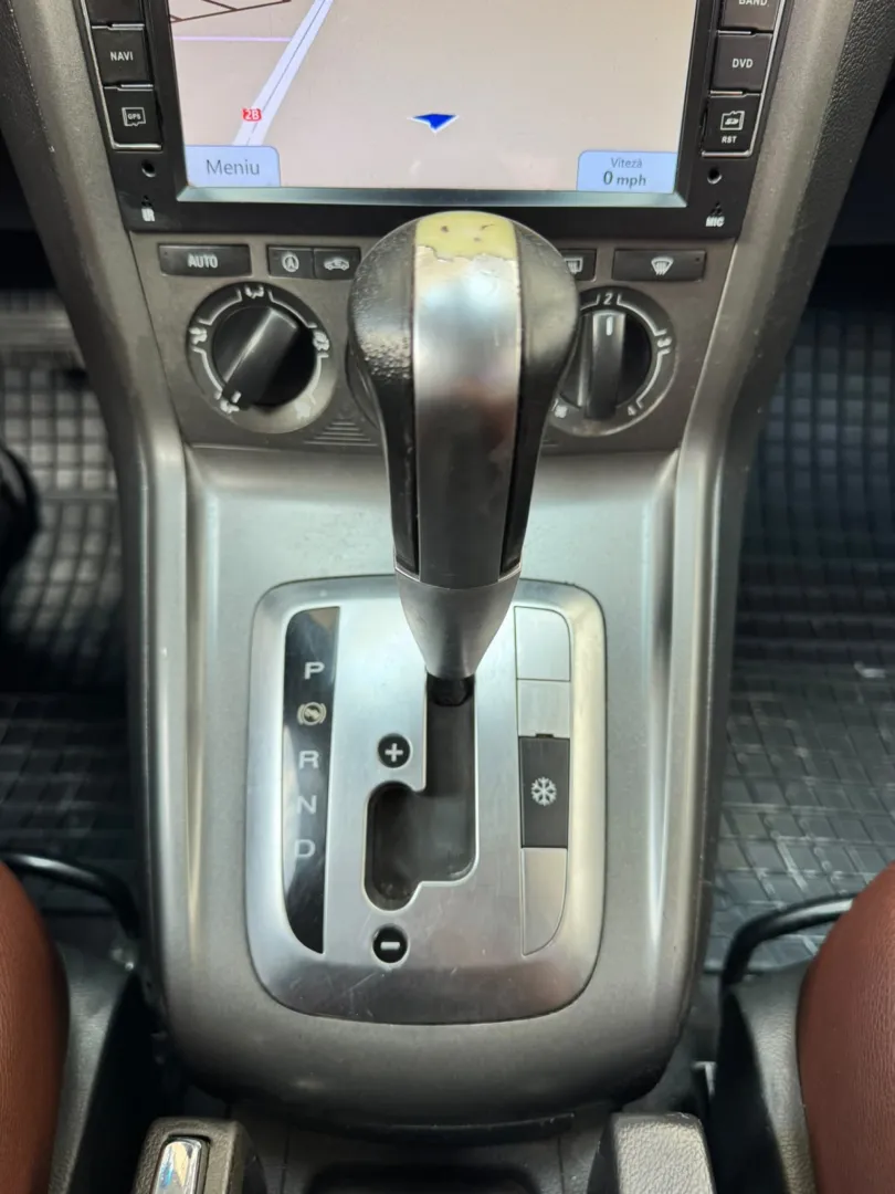 Cumpara/ Vinde online Opel Antara 2007 SH, la cel mai bun pret pentru tine!