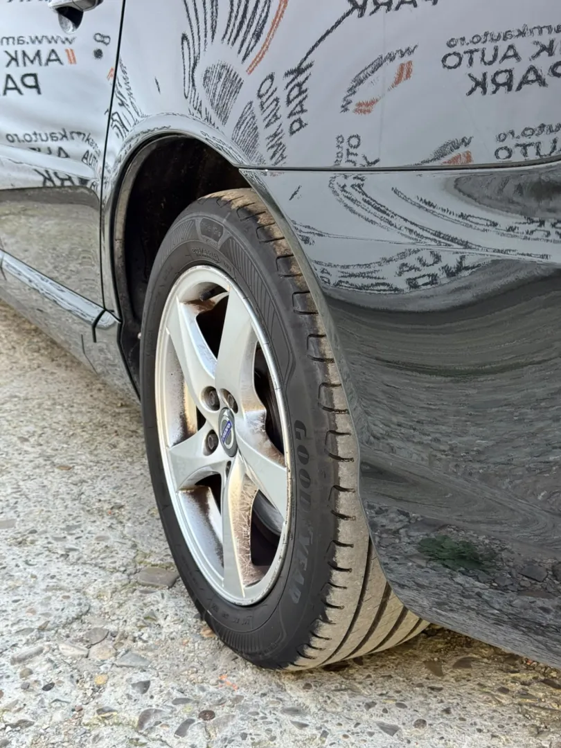 Cumpara/ Vinde online Volvo V70 2015 SH, la cel mai bun pret pentru tine!