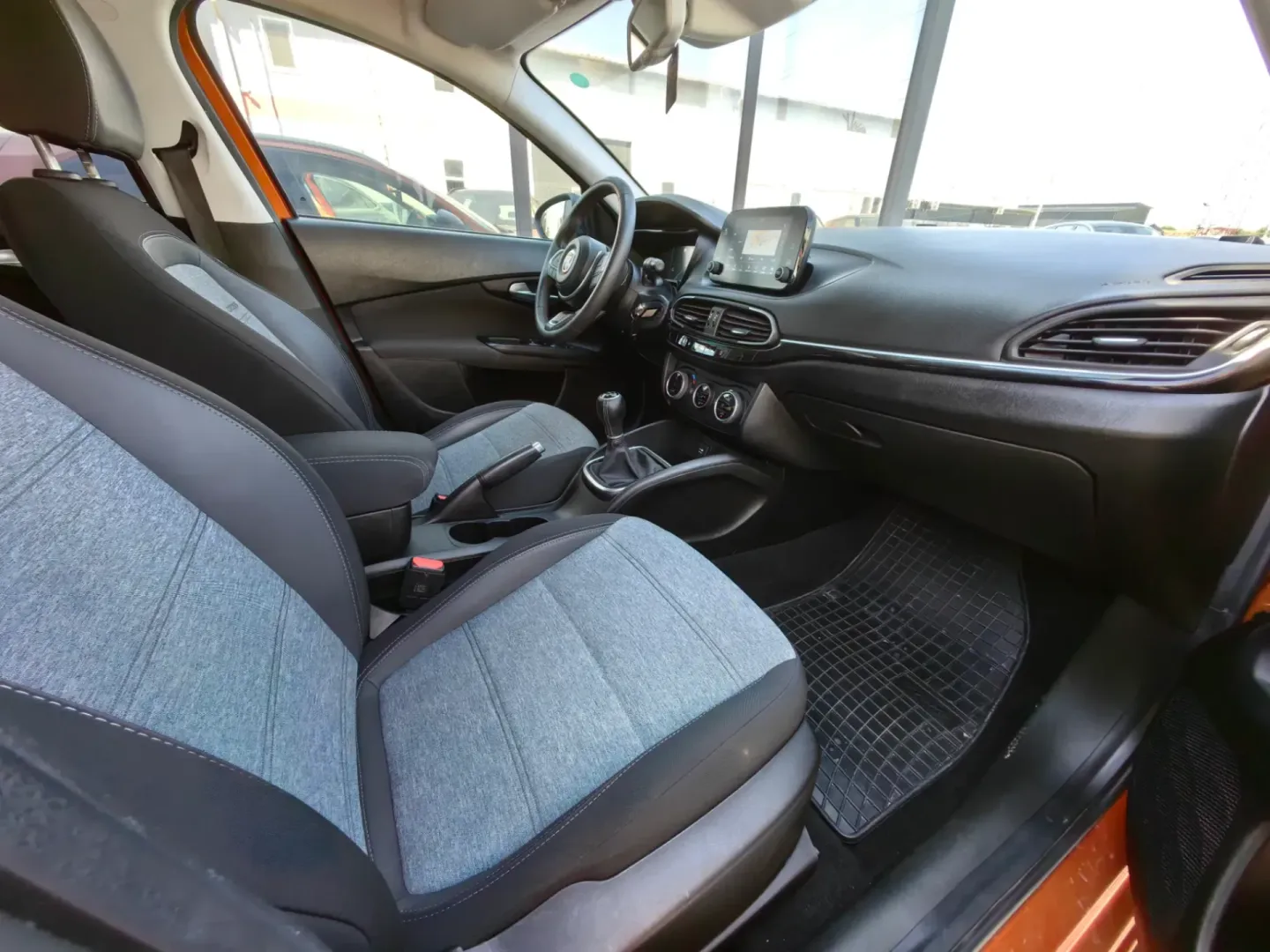 Cumpara/ Vinde online Fiat Tipo 2022 SH, la cel mai bun pret pentru tine!