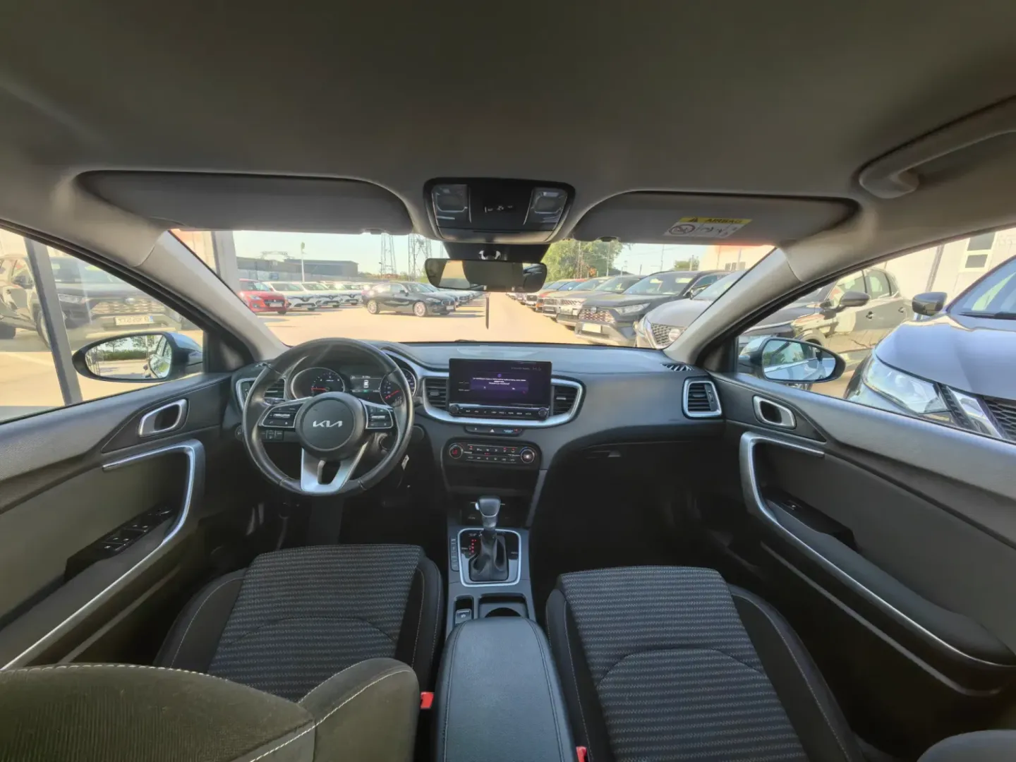 Cumpara/ Vinde online Kia Ceed 2024 SH, la cel mai bun pret pentru tine!