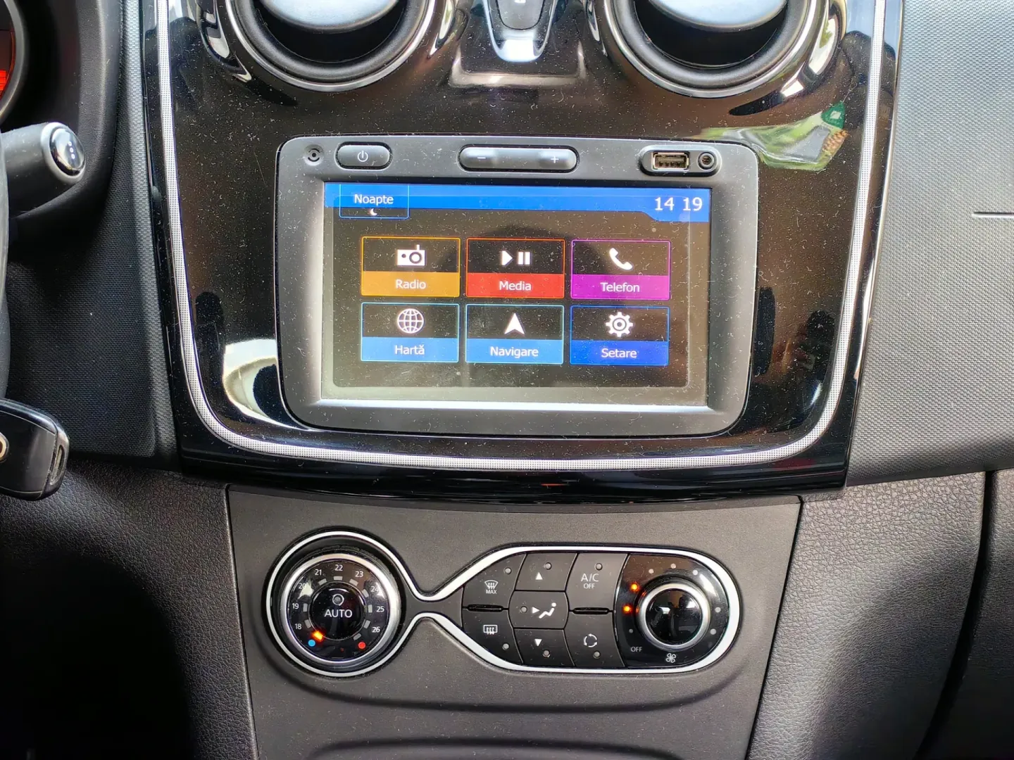 Cumpara/ Vinde online Dacia Logan 2019 SH, la cel mai bun pret pentru tine!