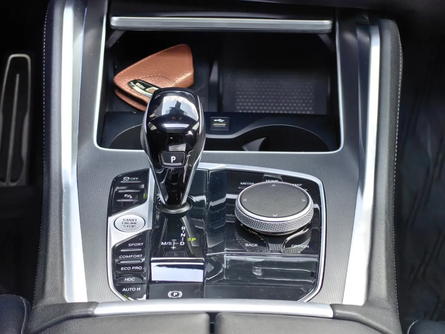 Cumpara/ Vinde online BMW X6 2023 SH, la cel mai bun pret pentru tine!