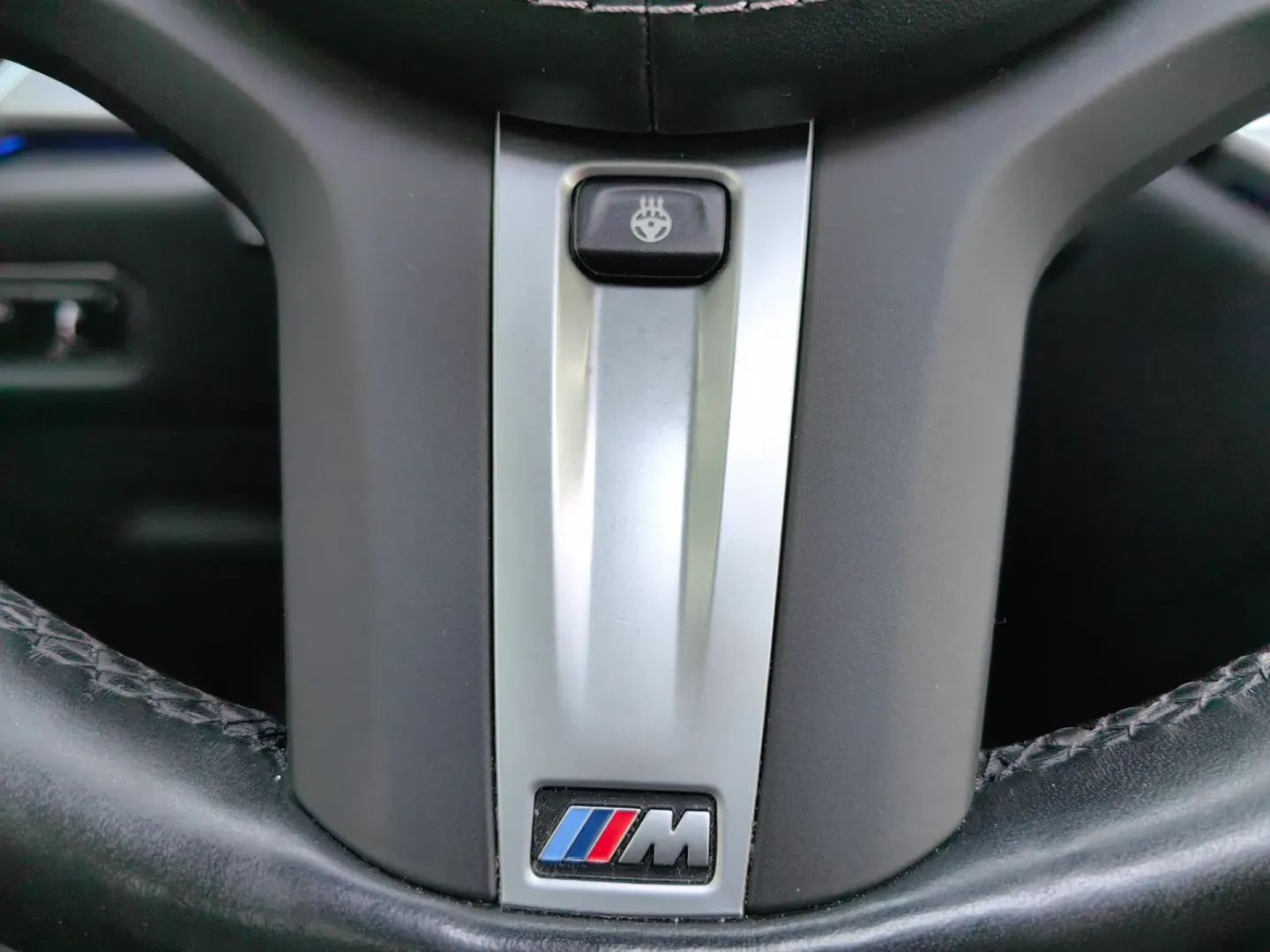 Cumpara/ Vinde online BMW X6 2023 SH, la cel mai bun pret pentru tine!