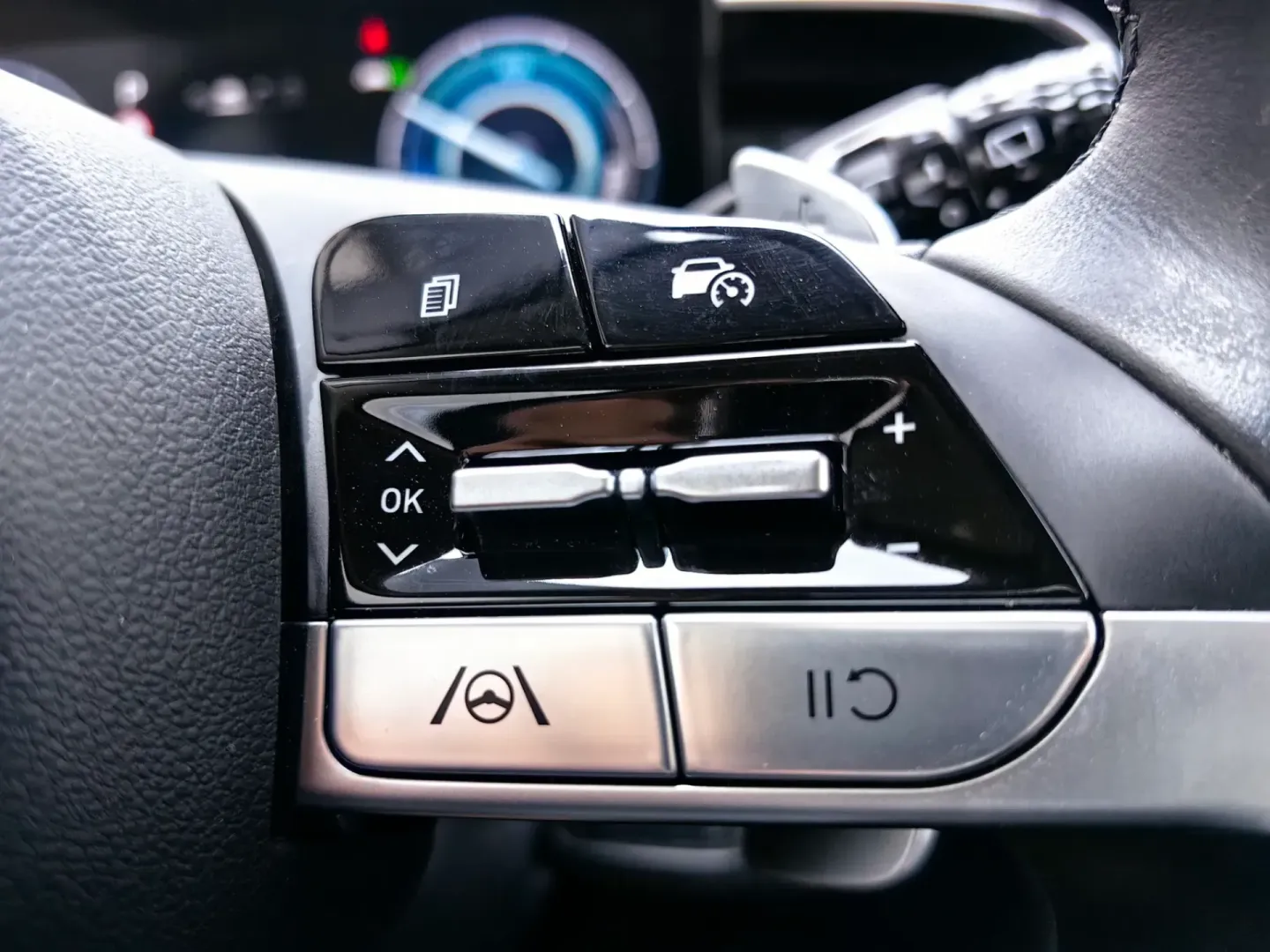 Cumpara/ Vinde online Hyundai Tucson 2022 SH, la cel mai bun pret pentru tine!
