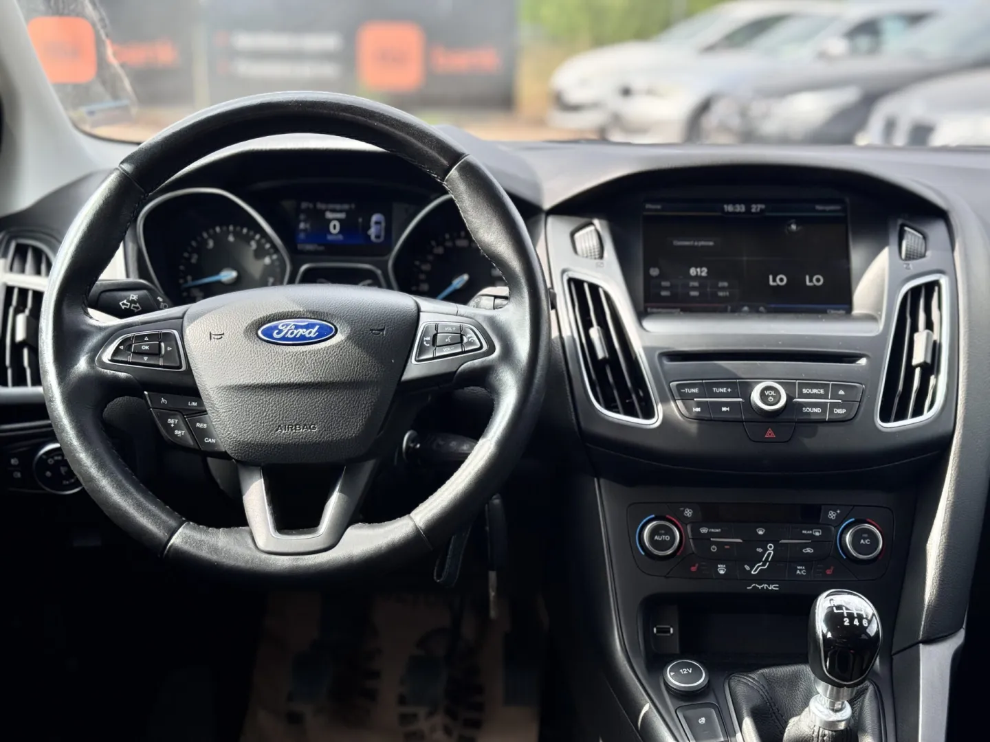 Cumpara/ Vinde online Ford Focus 2015 SH, la cel mai bun pret pentru tine!