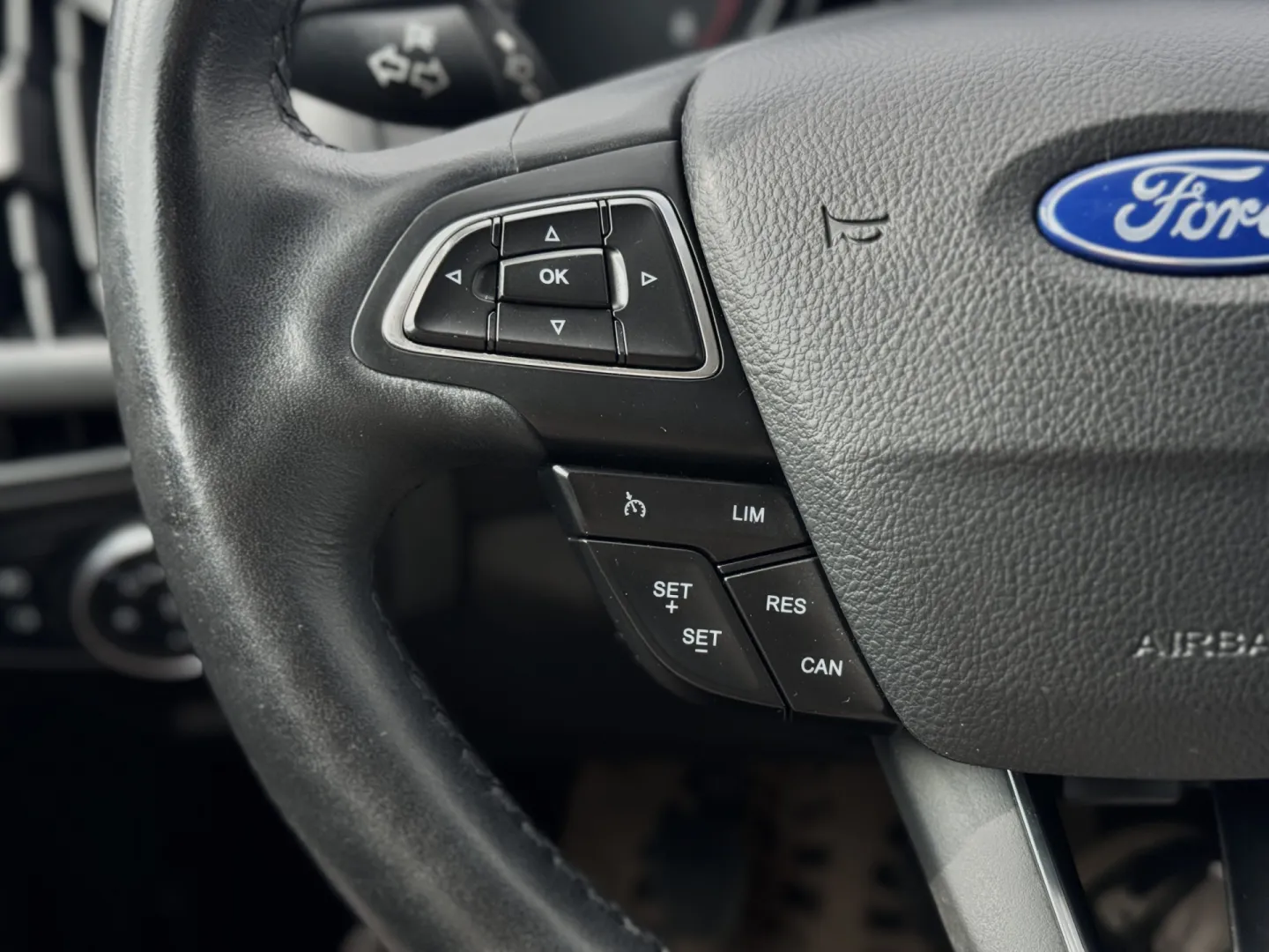 Cumpara/ Vinde online Ford Focus 2015 SH, la cel mai bun pret pentru tine!