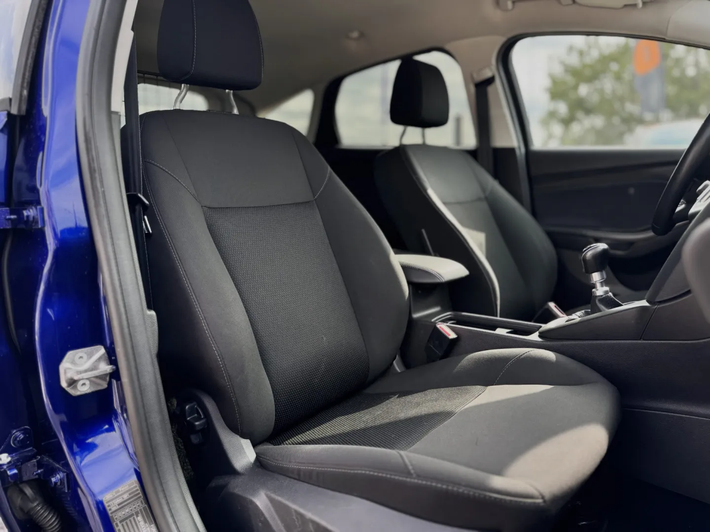 Cumpara/ Vinde online Ford Focus 2015 SH, la cel mai bun pret pentru tine!