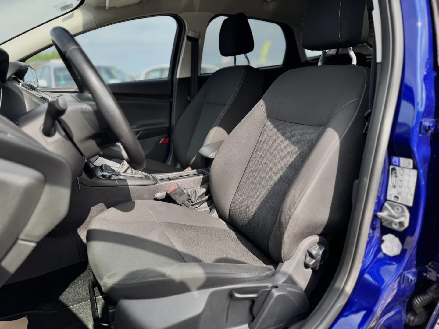 Cumpara/ Vinde online Ford Focus 2015 SH, la cel mai bun pret pentru tine!