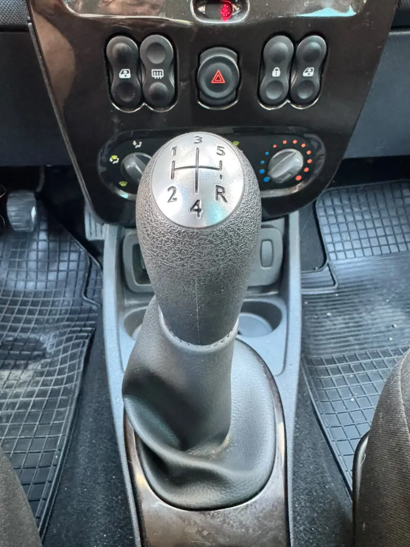 Cumpara/ Vinde online Dacia Duster 2011 SH, la cel mai bun pret pentru tine!