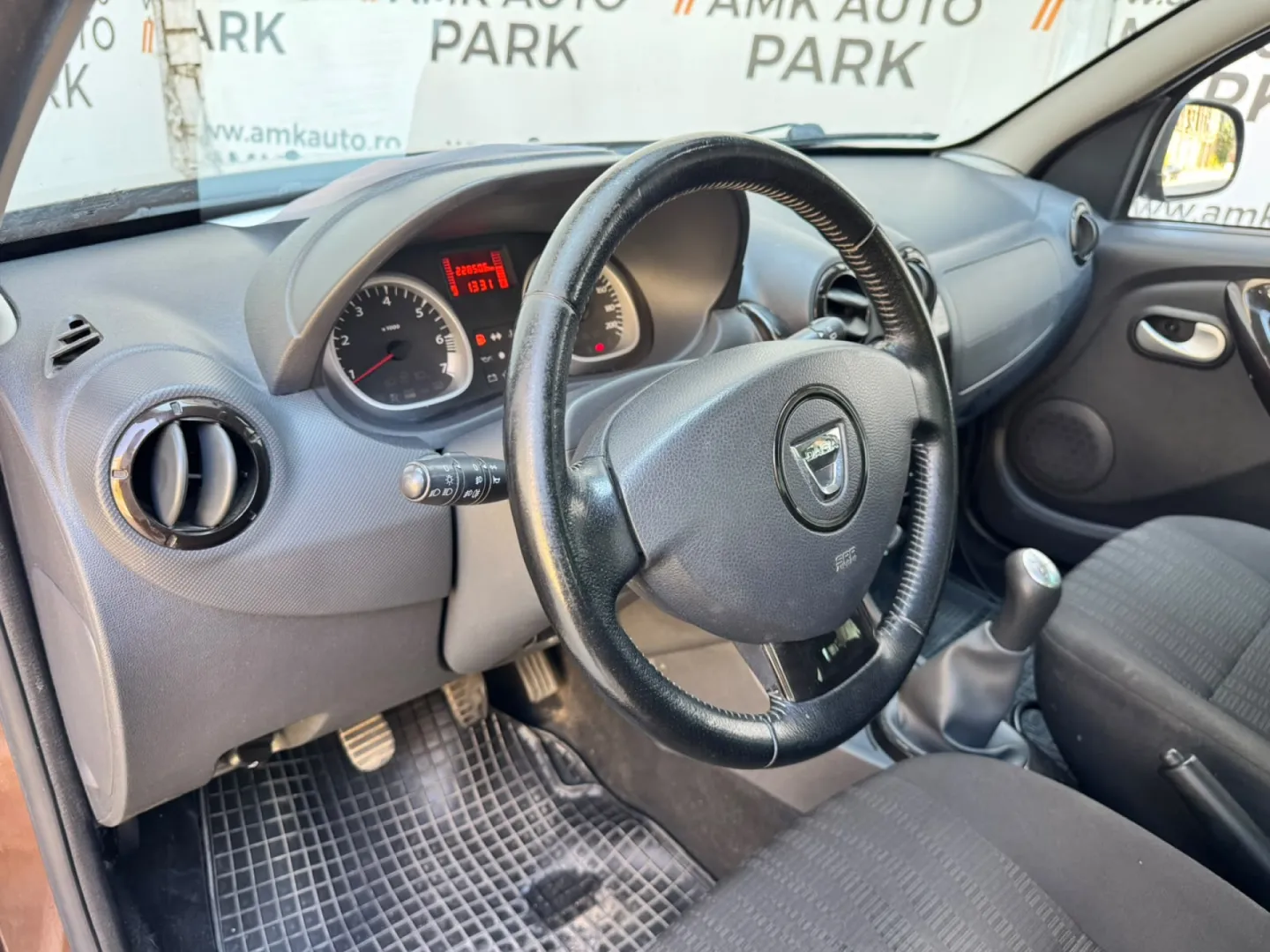 Cumpara/ Vinde online Dacia Duster 2011 SH, la cel mai bun pret pentru tine!
