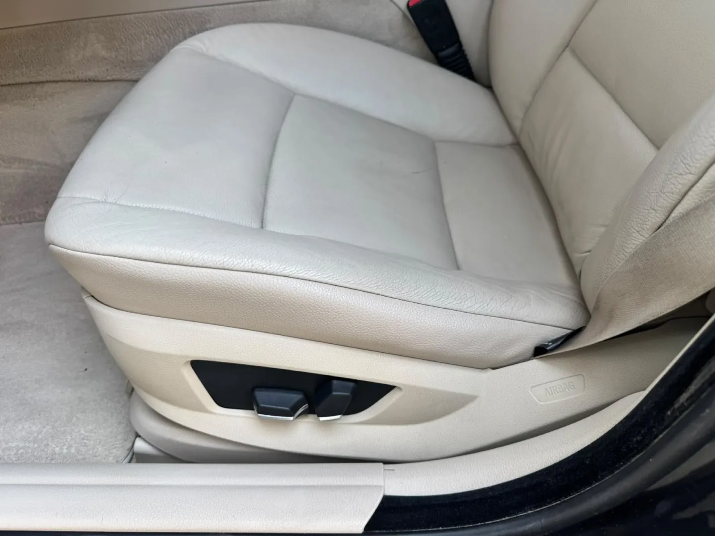 Cumpara/ Vinde online BMW 5 Series 2012 SH, la cel mai bun pret pentru tine!