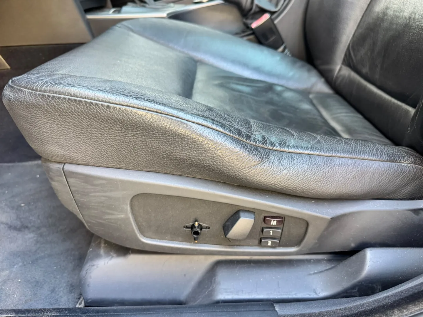 Cumpara/ Vinde online BMW 5 Series 2004 SH, la cel mai bun pret pentru tine!