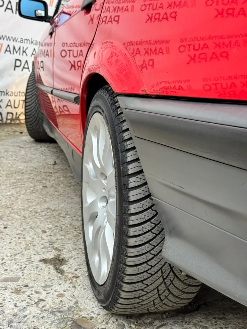 Cumpara/ Vinde online BMW 3 Series 1993 SH, la cel mai bun pret pentru tine!