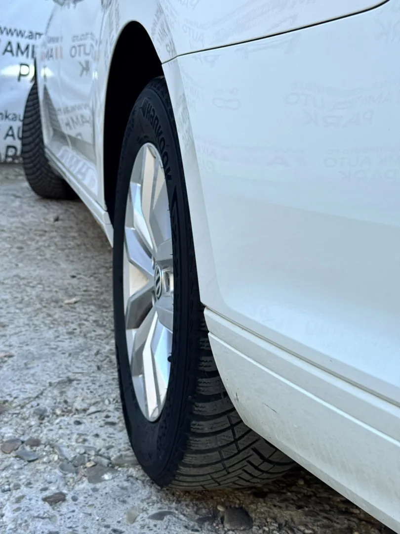 Cumpara/ Vinde online Volkswagen Passat 2021 SH, la cel mai bun pret pentru tine!