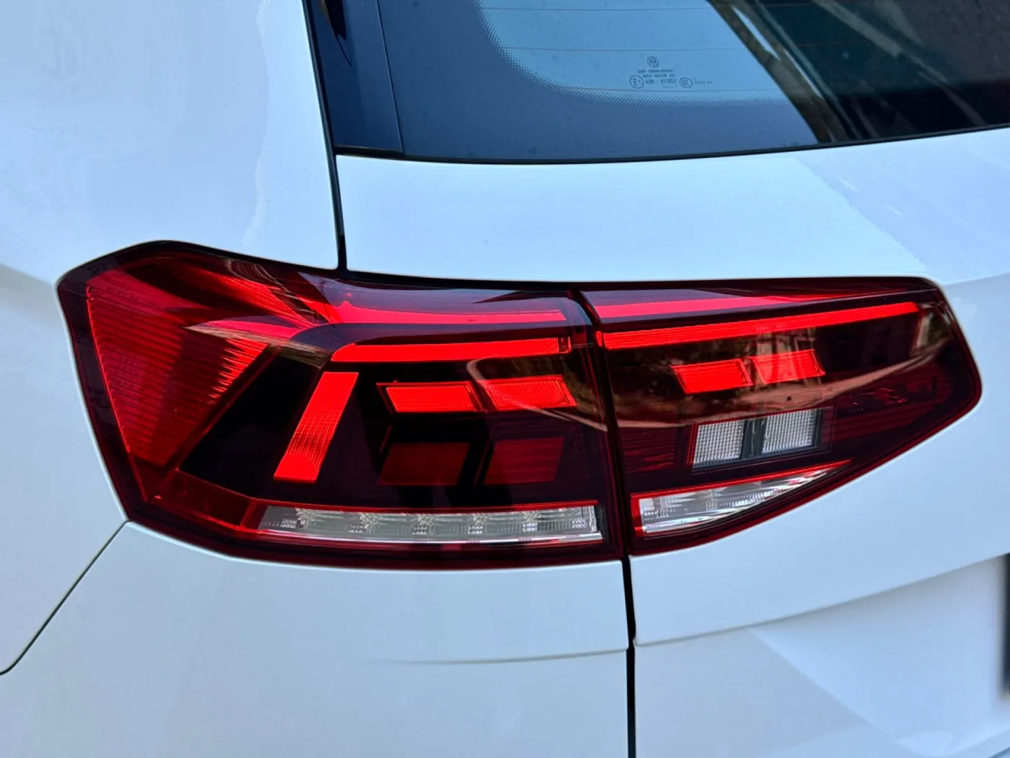 Cumpara/ Vinde online Volkswagen Passat 2021 SH, la cel mai bun pret pentru tine!