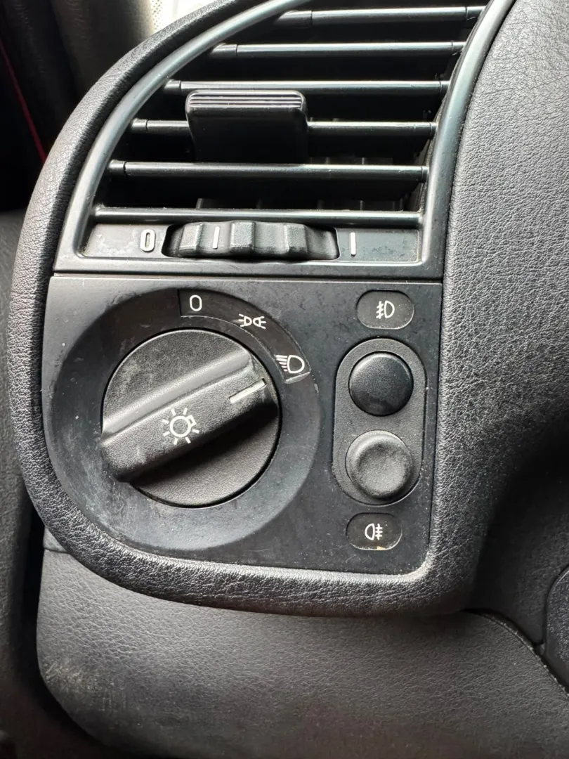 Cumpara/ Vinde online BMW 3 Series 1993 SH, la cel mai bun pret pentru tine!