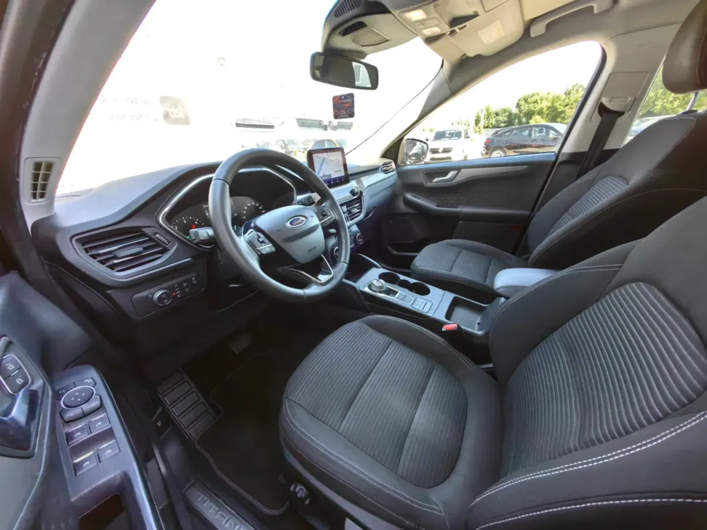 Cumpara/ Vinde online Ford Kuga 2021 SH, la cel mai bun pret pentru tine!