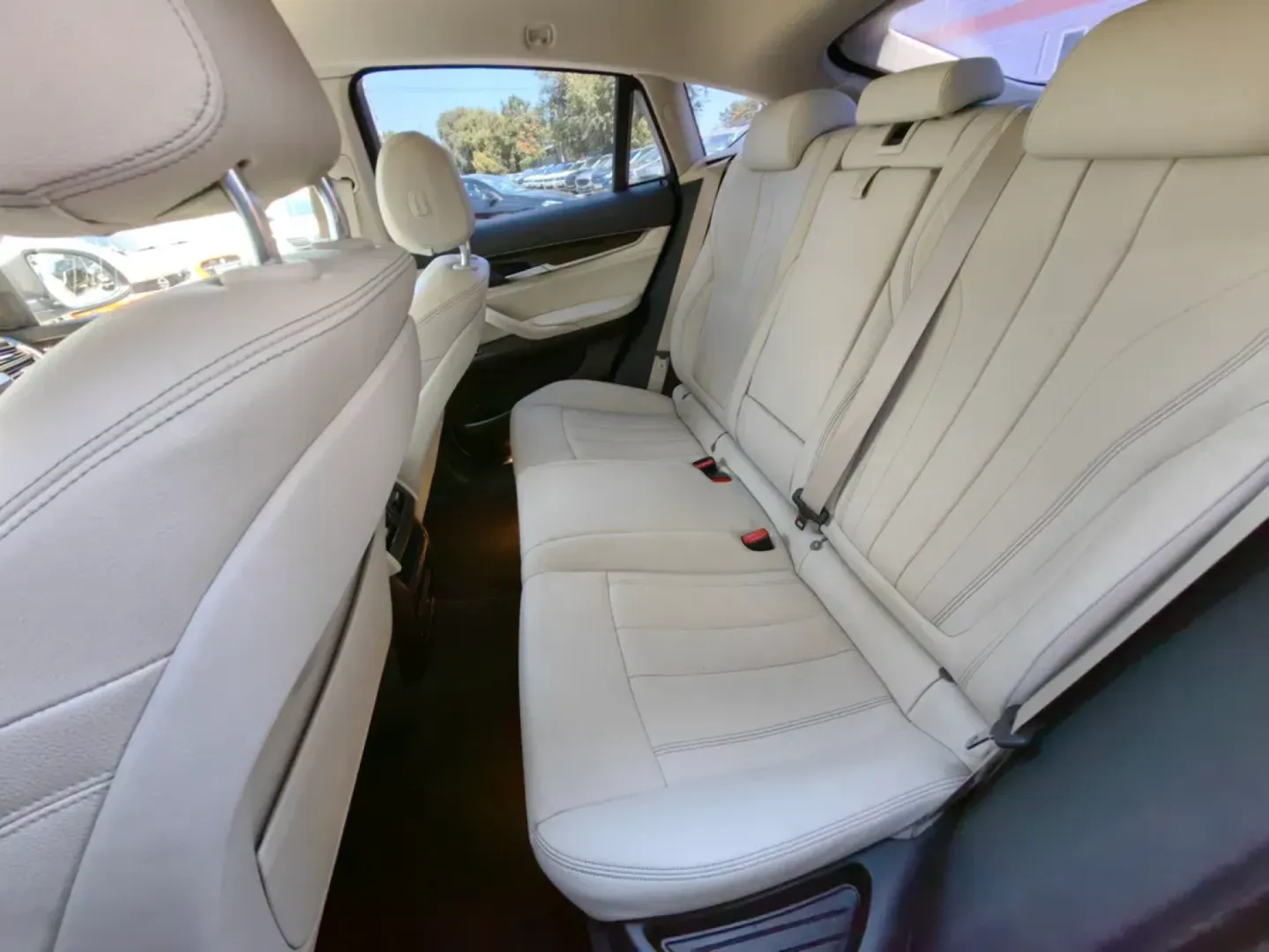 Cumpara/ Vinde online BMW X6 2015 SH, la cel mai bun pret pentru tine!