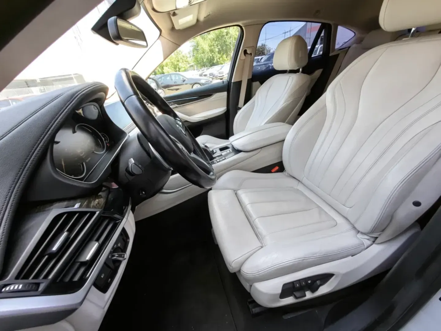 Cumpara/ Vinde online BMW X6 2015 SH, la cel mai bun pret pentru tine!