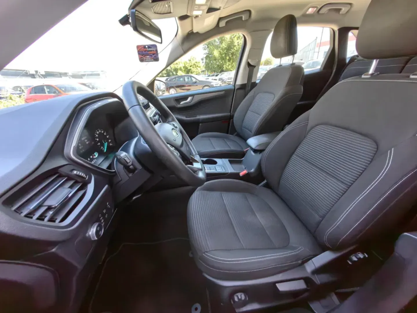 Cumpara/ Vinde online Ford Kuga 2021 SH, la cel mai bun pret pentru tine!
