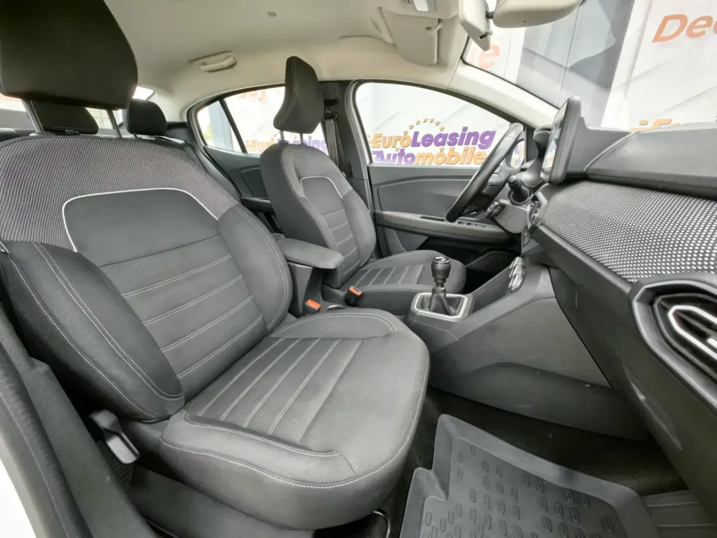 Cumpara/ Vinde online Dacia Logan 2024 SH, la cel mai bun pret pentru tine!