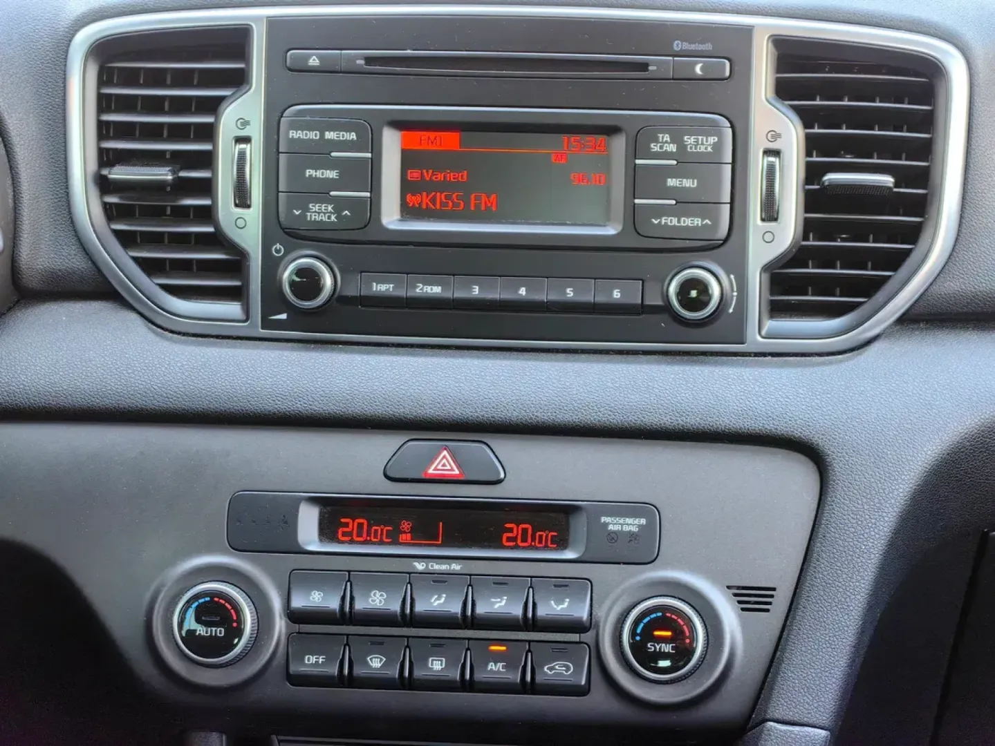 Cumpara/ Vinde online Kia Sportage 2016 SH, la cel mai bun pret pentru tine!