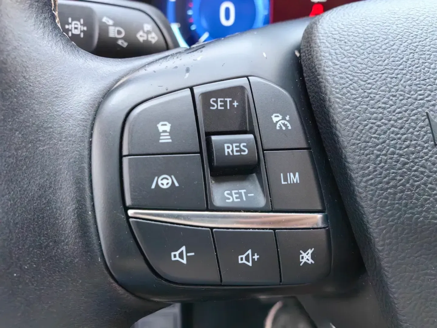Cumpara/ Vinde online Ford Kuga 2021 SH, la cel mai bun pret pentru tine!