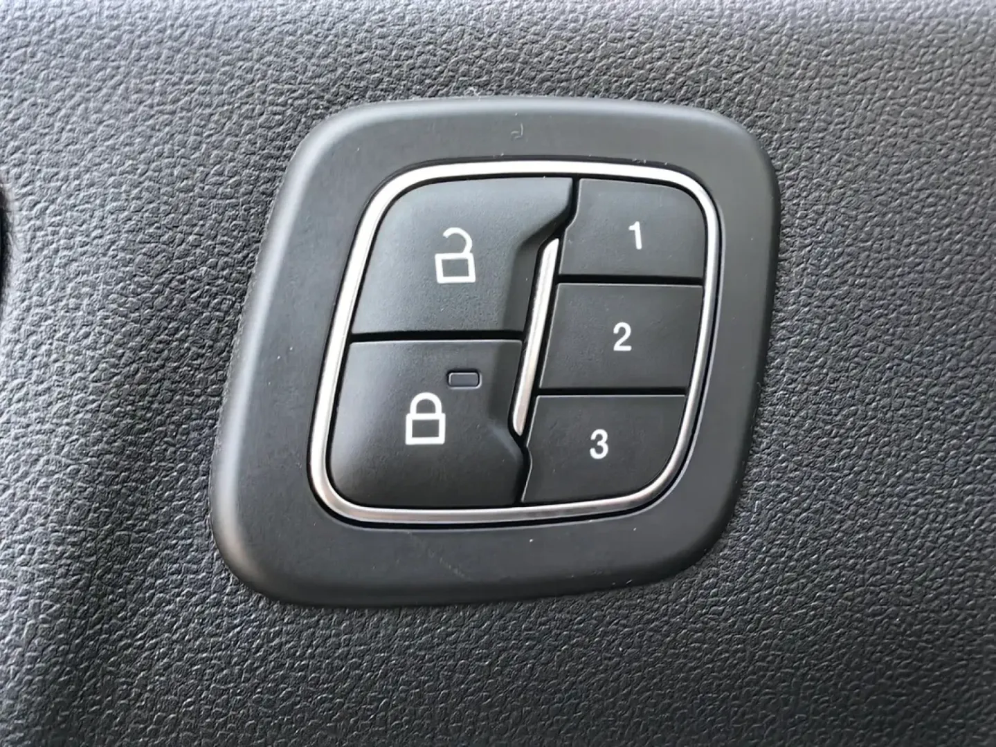 Cumpara/ Vinde online Ford Kuga 2021 SH, la cel mai bun pret pentru tine!