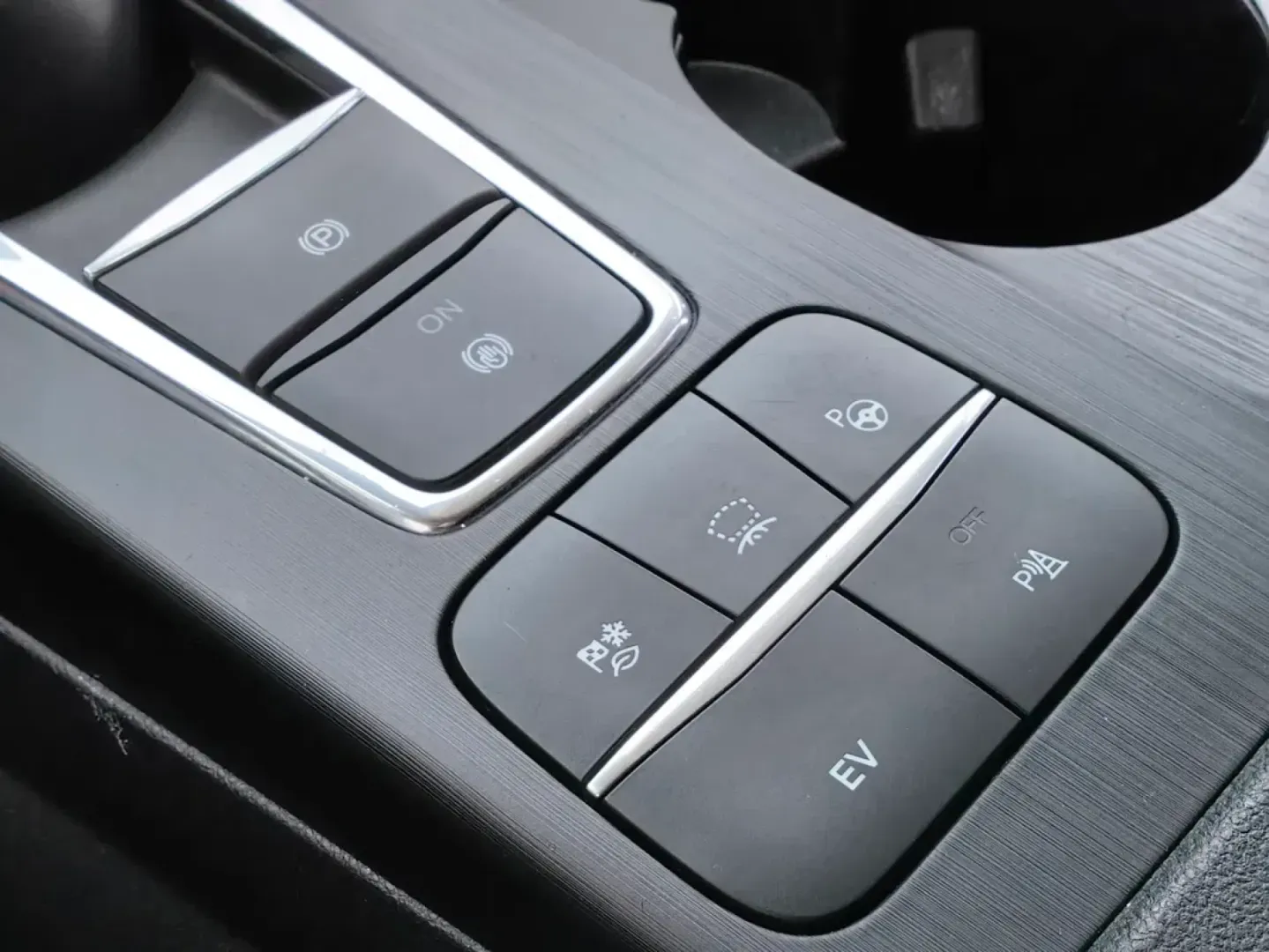 Cumpara/ Vinde online Ford Kuga 2021 SH, la cel mai bun pret pentru tine!