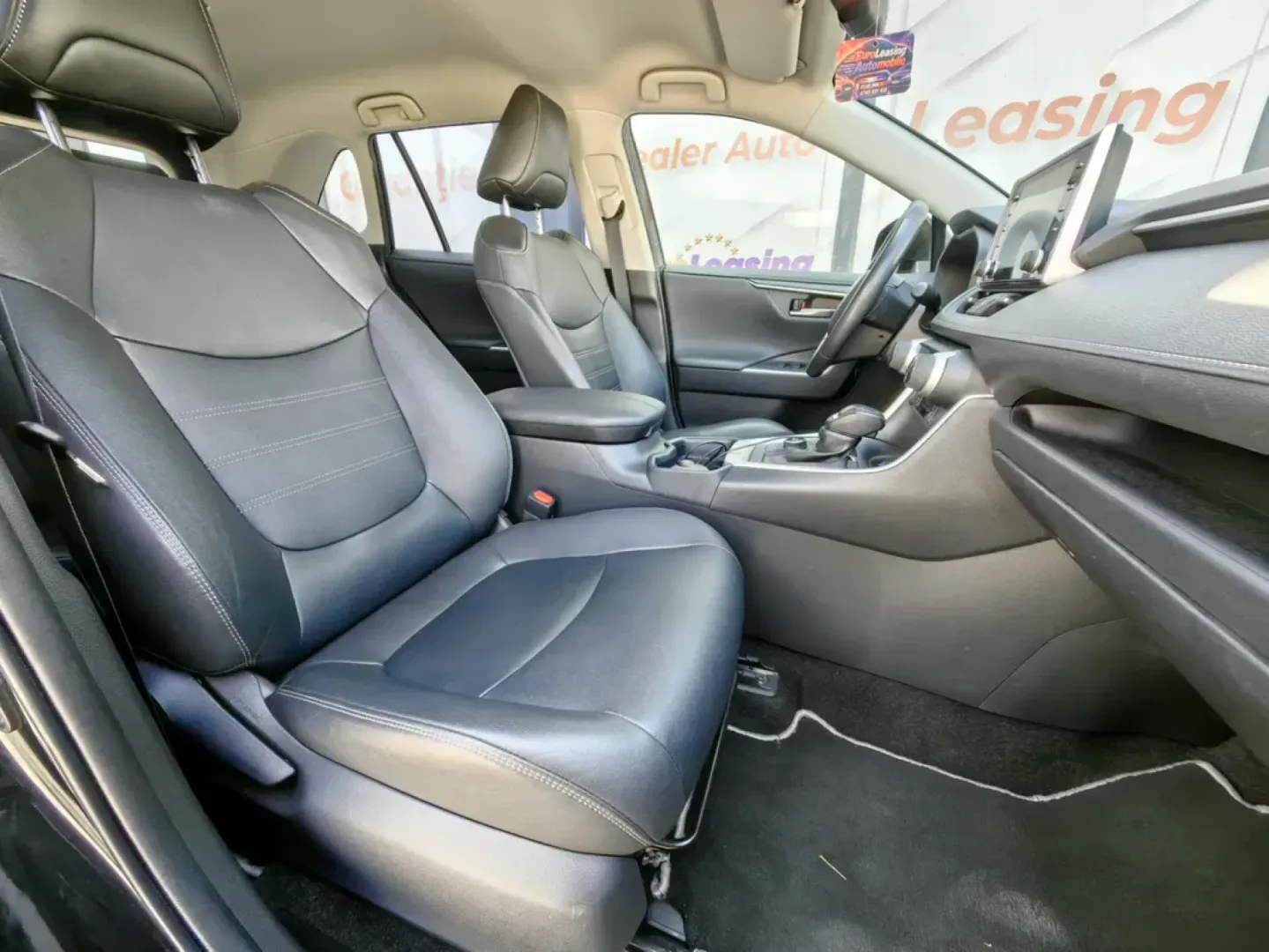 Cumpara/ Vinde online Toyota RAV 4 2021 SH, la cel mai bun pret pentru tine!