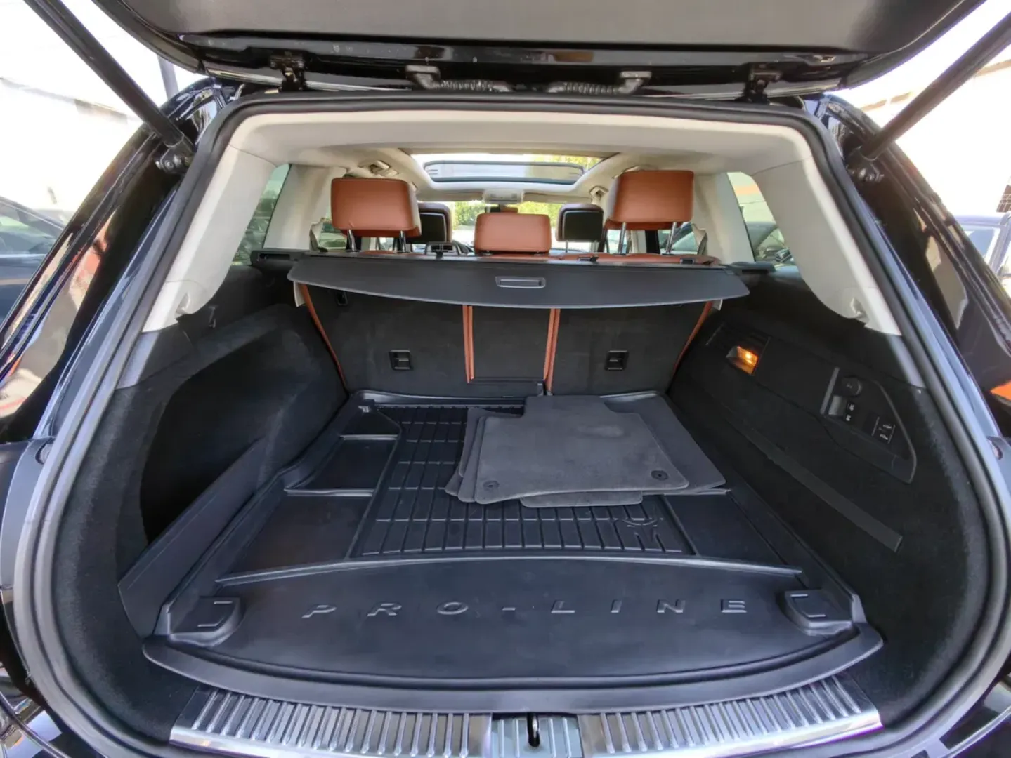 Cumpara/ Vinde online Volkswagen Touareg 2017 SH, la cel mai bun pret pentru tine!