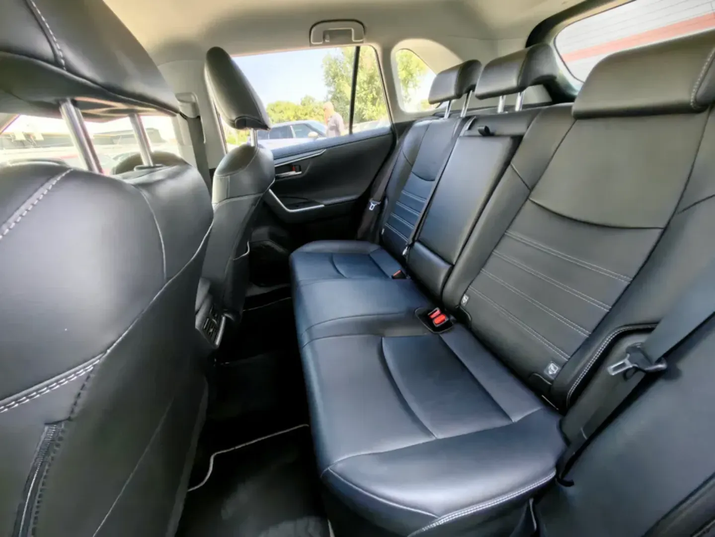 Cumpara/ Vinde online Toyota RAV 4 2021 SH, la cel mai bun pret pentru tine!