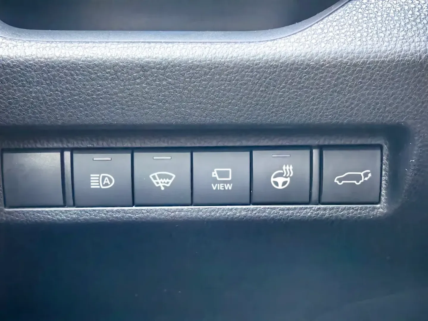 Cumpara/ Vinde online Toyota RAV 4 2021 SH, la cel mai bun pret pentru tine!